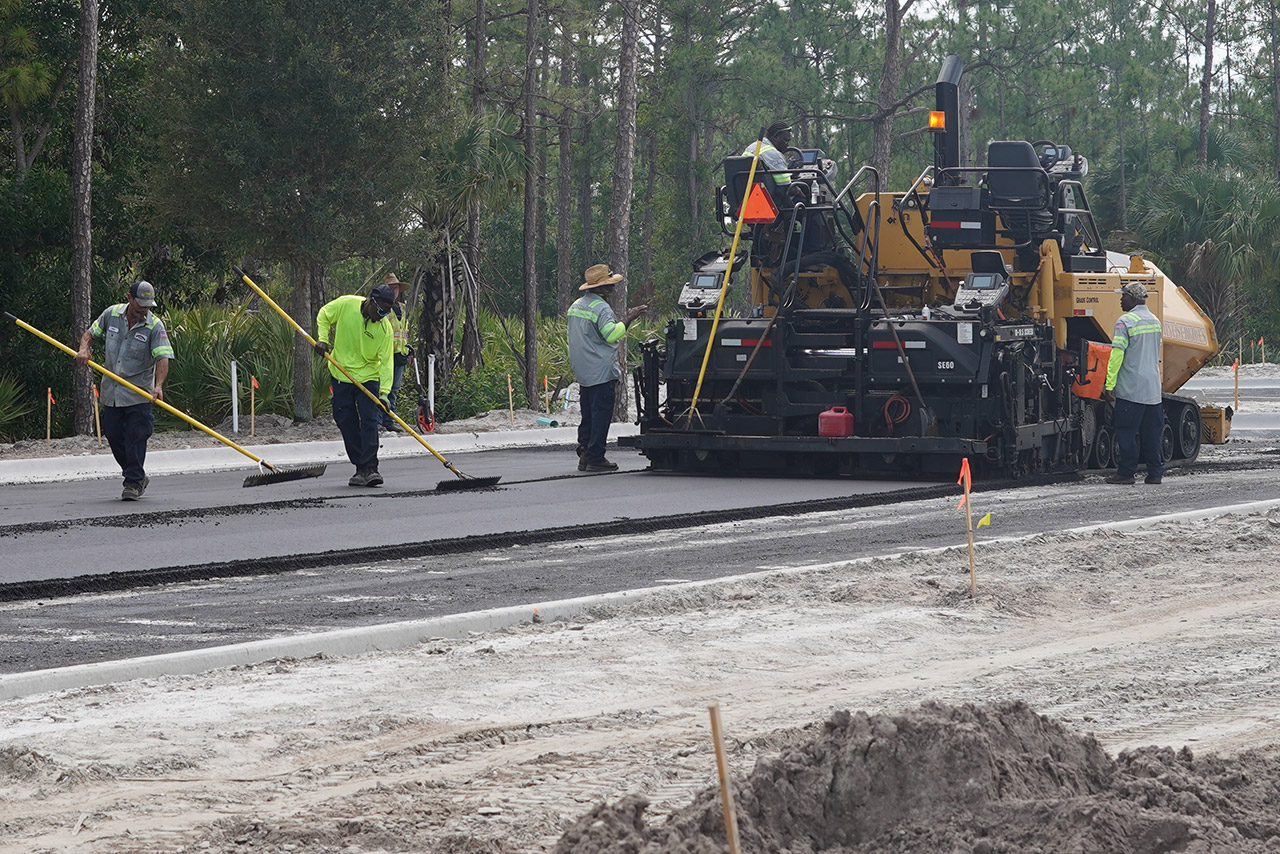 asphalt paving crew