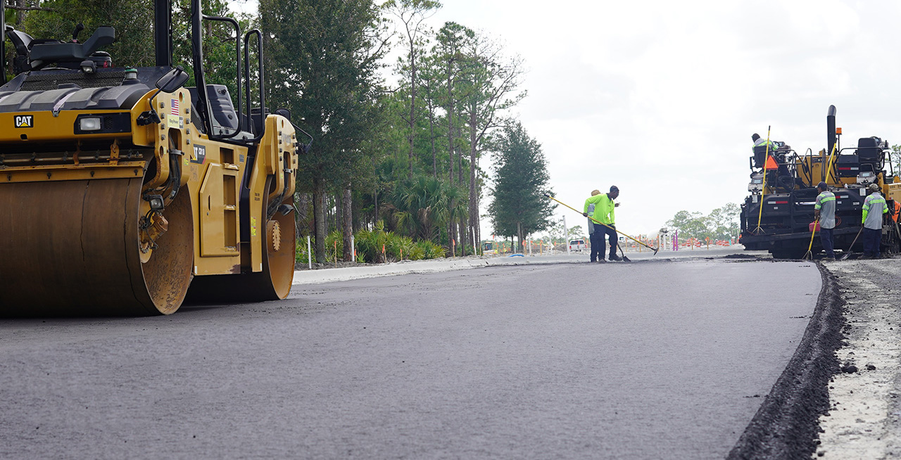 professional asphalt paving